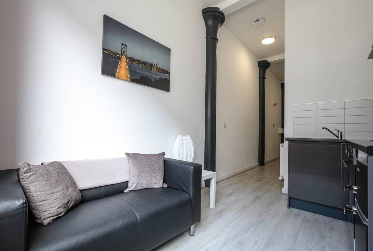 Apartment Sir Thomas House